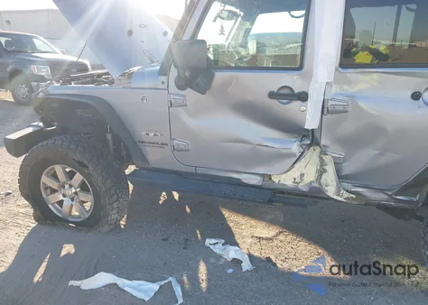 2016 Jeep Wrangler Unlimited Sahara from USA, damaged, VIN 1C4BJWEG8GL152390